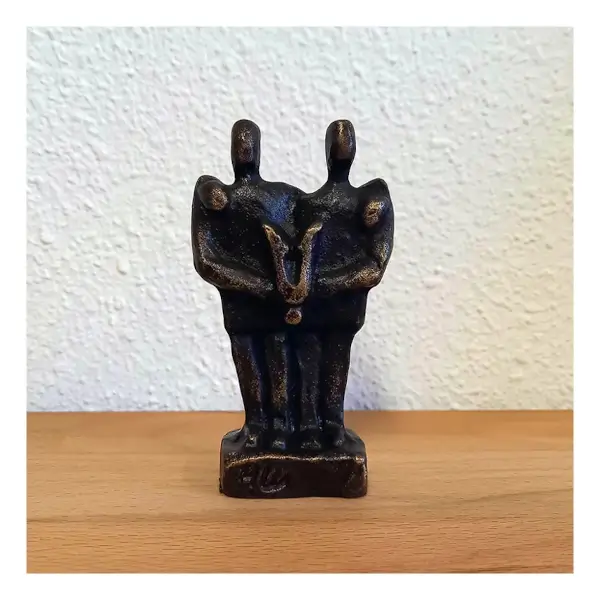 Kunstwerk Bronzen beeld Kameraadschap kunstenaar Jos Gielen