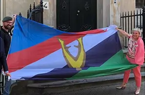 Overhandiging Veteranenvlag Ank Bijleveld Minister Defensie 2021