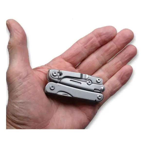 Roxon M2 Mini in hand